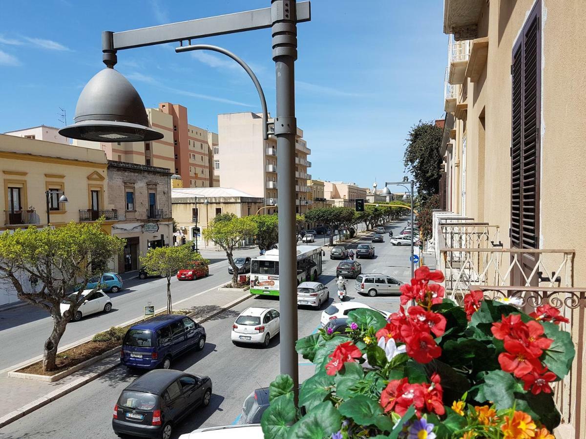 Nomapartments Il Viaggiatore Trapani Bagian luar foto