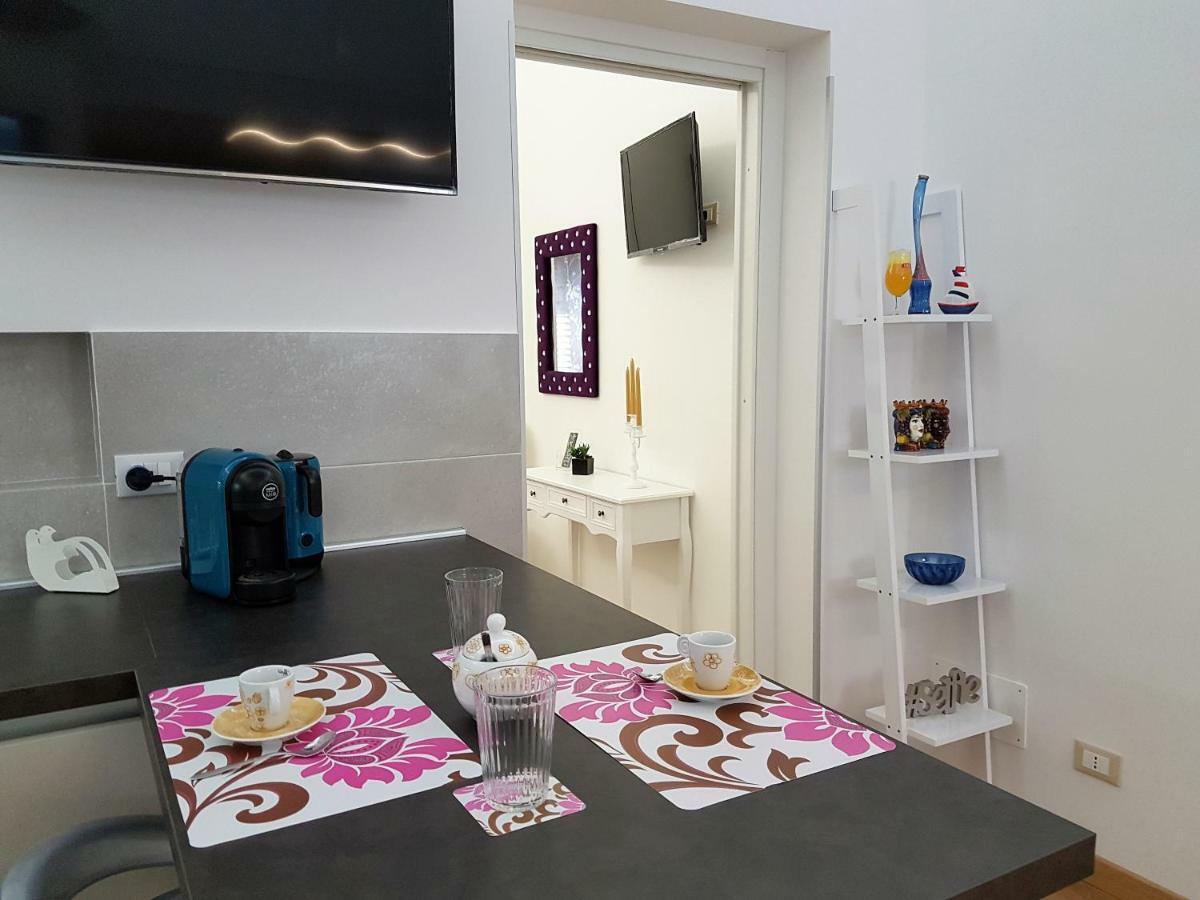 Nomapartments Il Viaggiatore Trapani Bagian luar foto