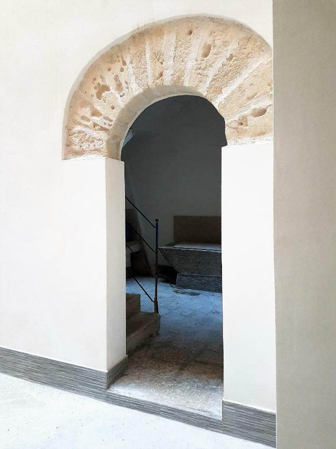 Nomapartments Il Viaggiatore Trapani Bagian luar foto
